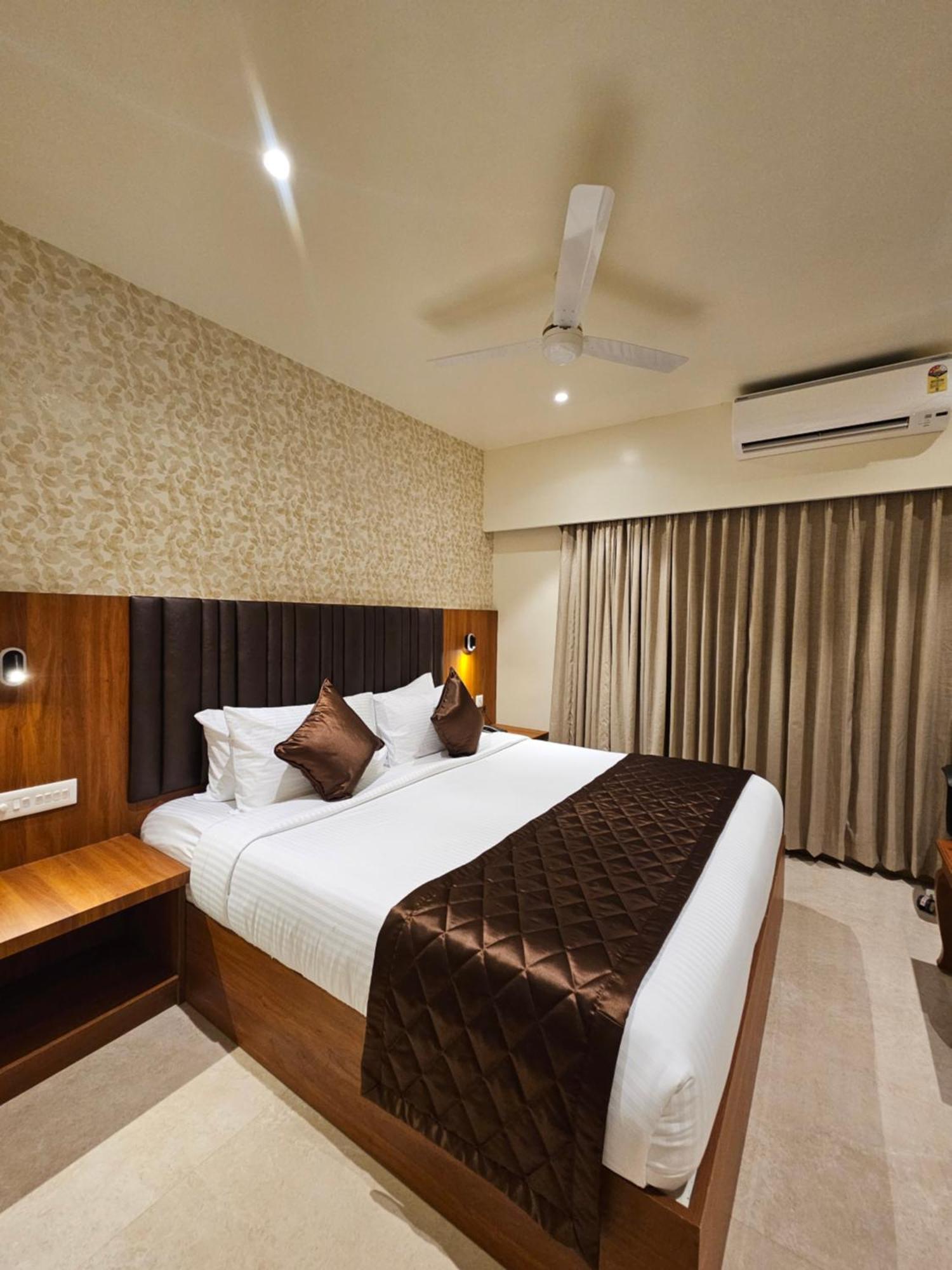 Hotel Pl Grand Karaikudi Exterior foto